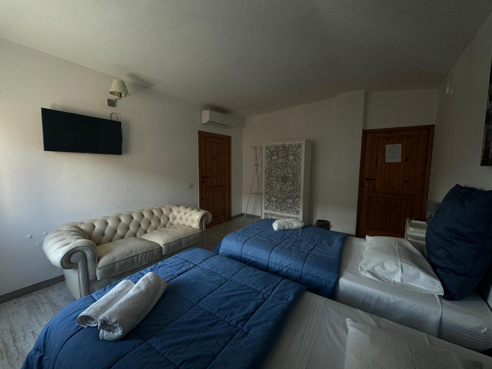 Pm 1 Via Armando Diaz Guest House Olbia Exterior photo